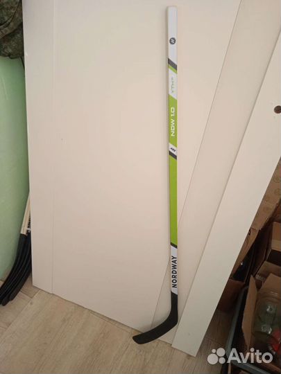 Клюшка хоккейная