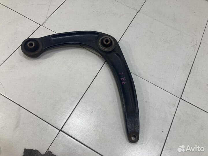 Рычаг передний левый Citroen C4 II (2010—2016)