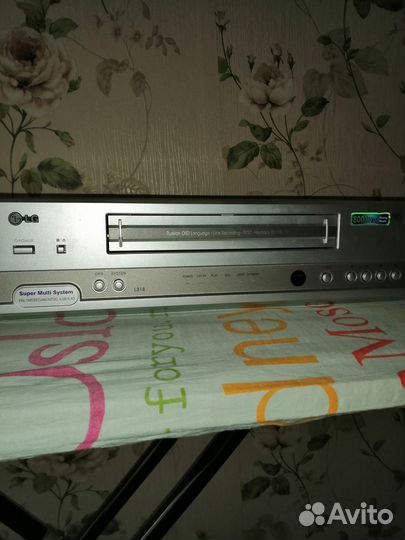 Продам видеомагнитофон