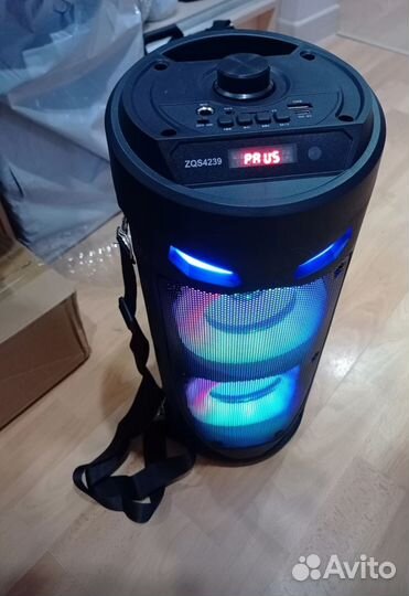 Колонка музыкальная новая блютуз с подсветкой