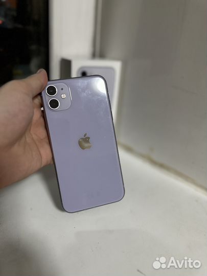 iPhone 11, 64 ГБ