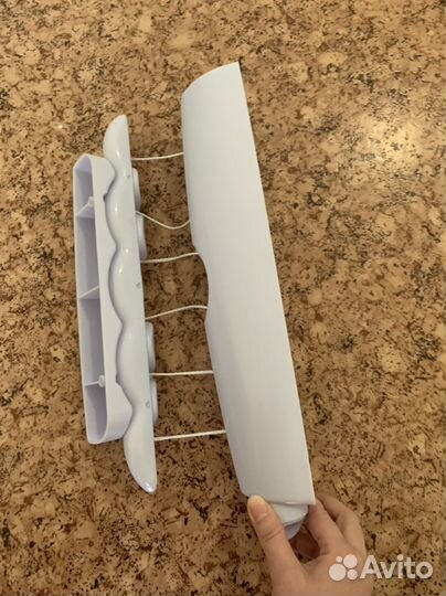 Вытяжная бельевая веревка. Настенная сушилка