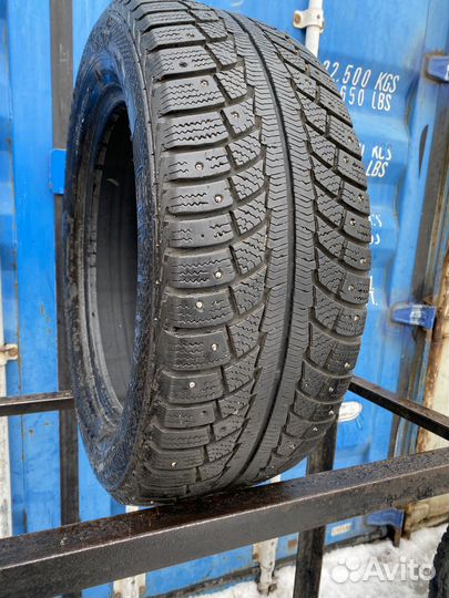 Gislaved Nord Frost 5 235/55 R17 102T