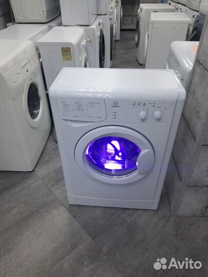 Стиральная машина Indesit wiun102 (3,5кг)(4/191)