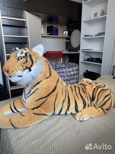 Тигр игрушка