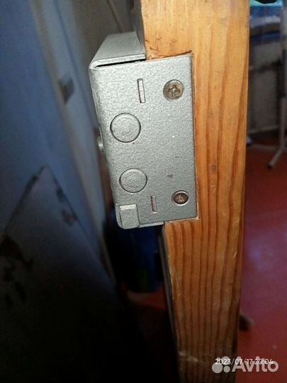 Дверь входная деревянная бу