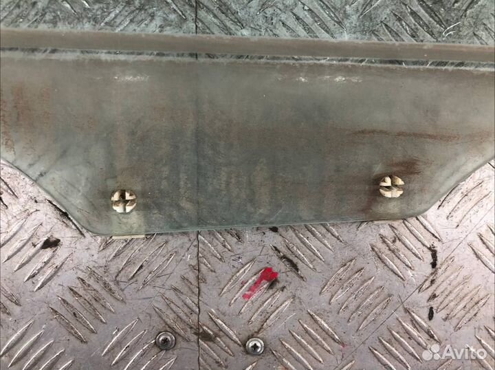 Стекло двери переднее правое Шевроле Лачетти