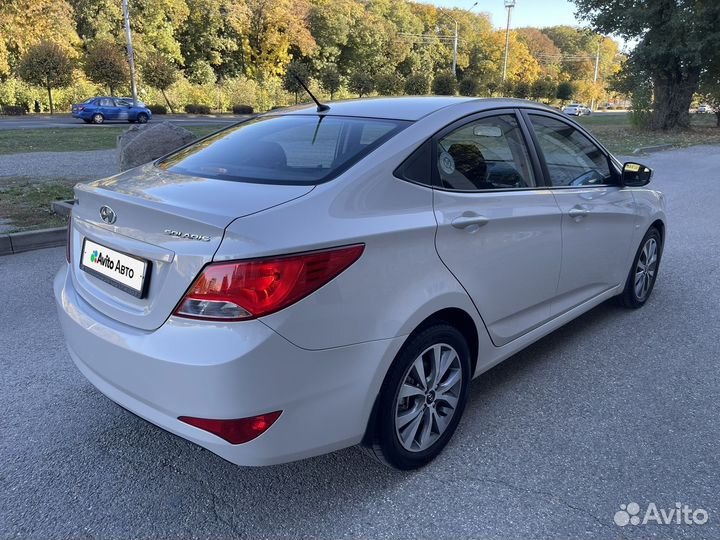 Hyundai Solaris 1.6 AT, 2015, 70 100 км