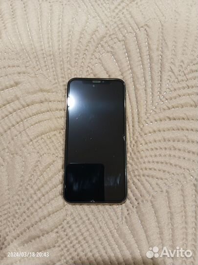 iPhone Xs, 64 ГБ