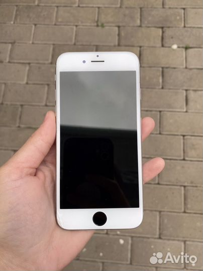 Телефон iPhone 6s 64 гб