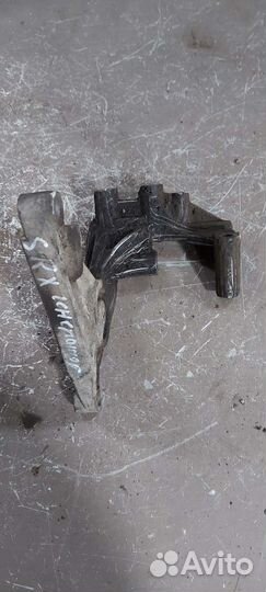 Кронштейн крепления генератора Cadillac SRX