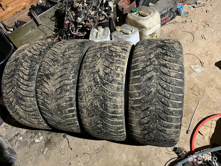 Kumho WinterCraft Ice WI31 245/40 R18