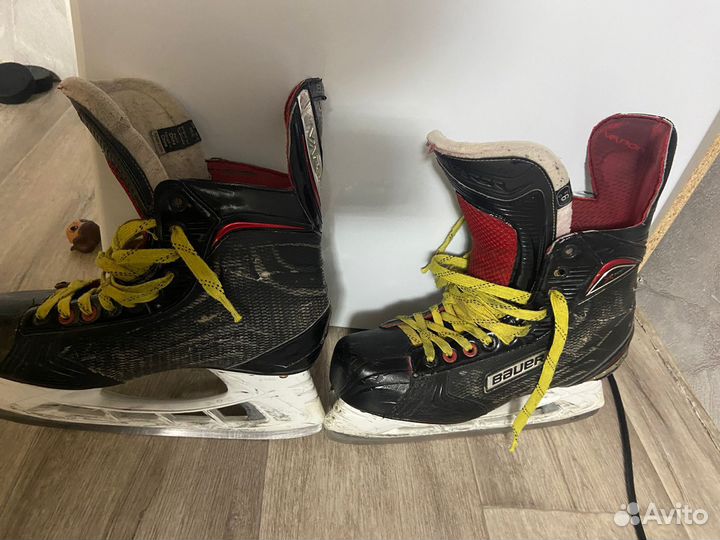 Хоккейные коньки bauer vapor X700