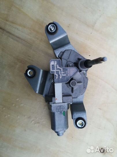 Мотор дворника двери багажника Nissan Leaf