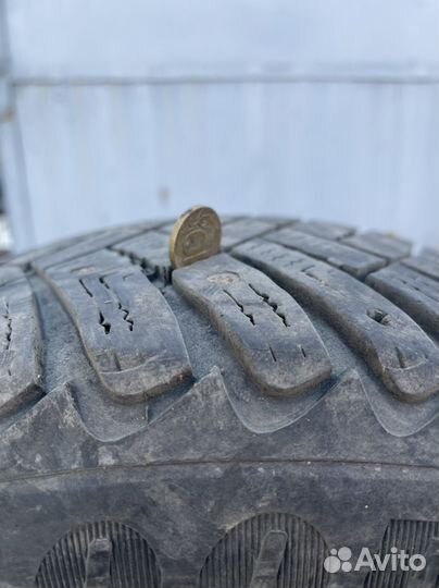 Goodyear Ultragrip Ice Arctic 205/60 R16