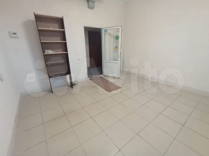Сдам торговое помещение, 17 м²