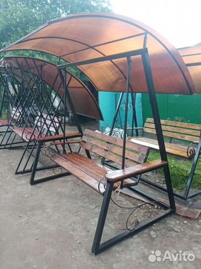 Садовые качели новые