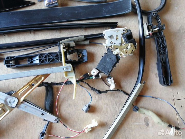 Двери на запчасти цена договорная