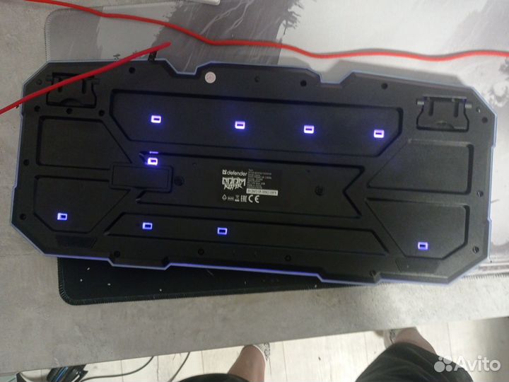 Игровая клавиатура и мышь