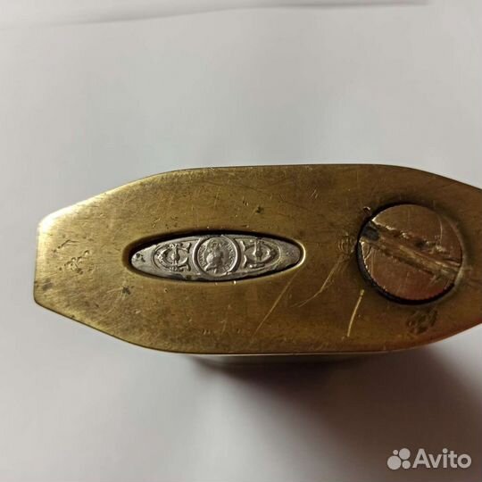 Зажигалка бензиновая