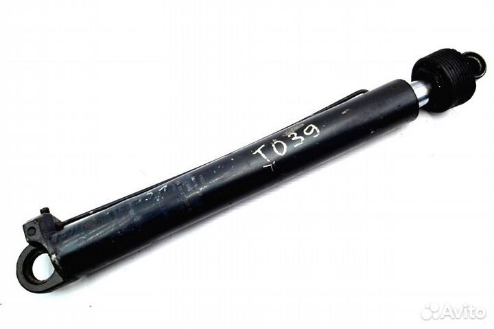 Цилиндр подъема кабины iveco EuroTech (01.92)