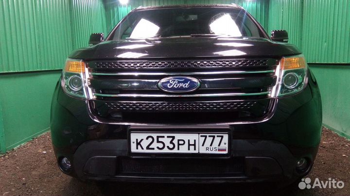 Защитная сетка радиатора черная Ford Explorer (201