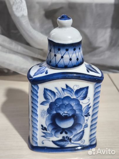 Посуда Гжель