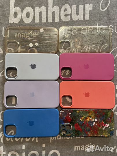 Чехлы на телефон iPhone 13