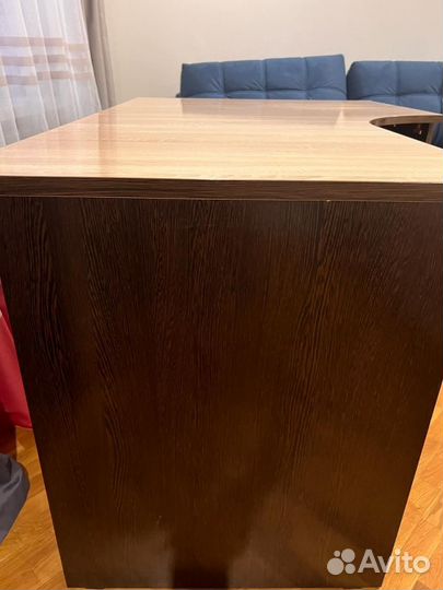 Стол компьютерный