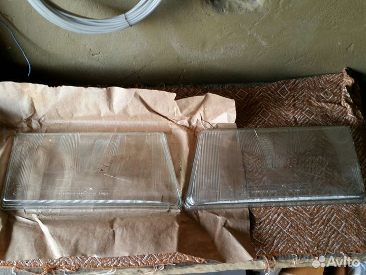 Стекло на фару ваз 2109 левое, правое