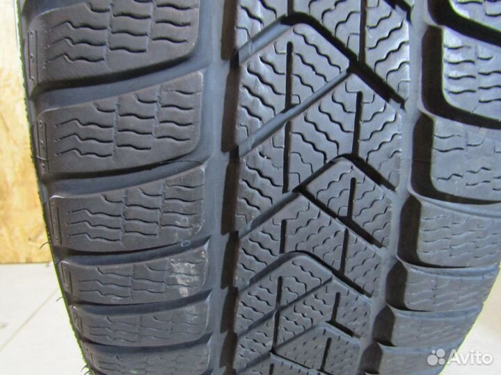 Pirelli Winter Sottozero 3 225/40 R20