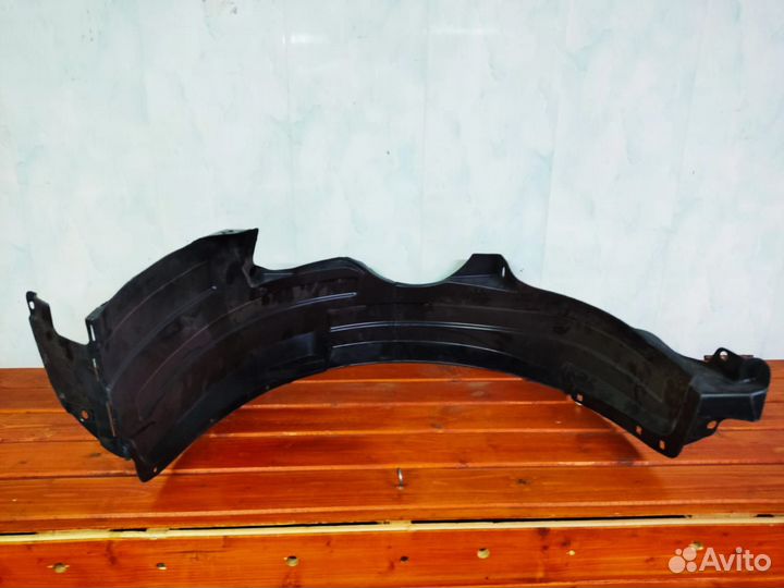 Подкрылок передний правый KIA Picanto 1 поколение