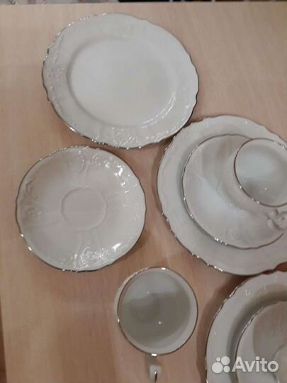 6-ть кофейных пар(кружка+блюдце), 6-ть десертных т