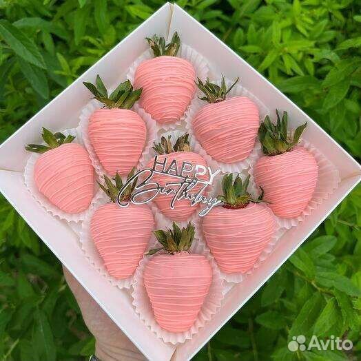 Коробочка клубника в шоколаде