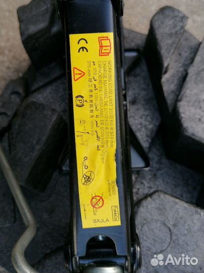 Домкрат Ford Focus 2,3, Mondeo 4