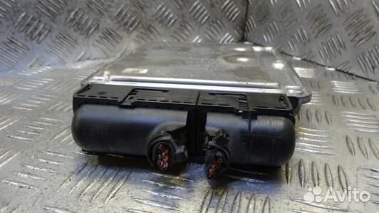 Блок управления двс volkswagen caddy 3 (ABN10PC01)
