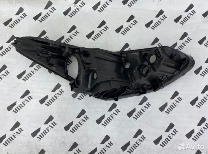 Новый корпус фары KIA Sportage 4 2015-н.в. xenon