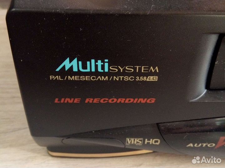 Видеомагнитофон