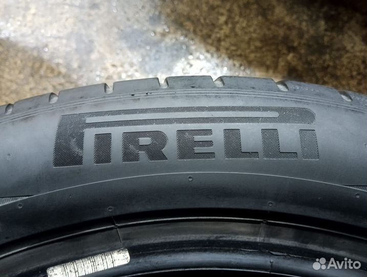 Pirelli P Zero PZ4 235/50 R19 99V