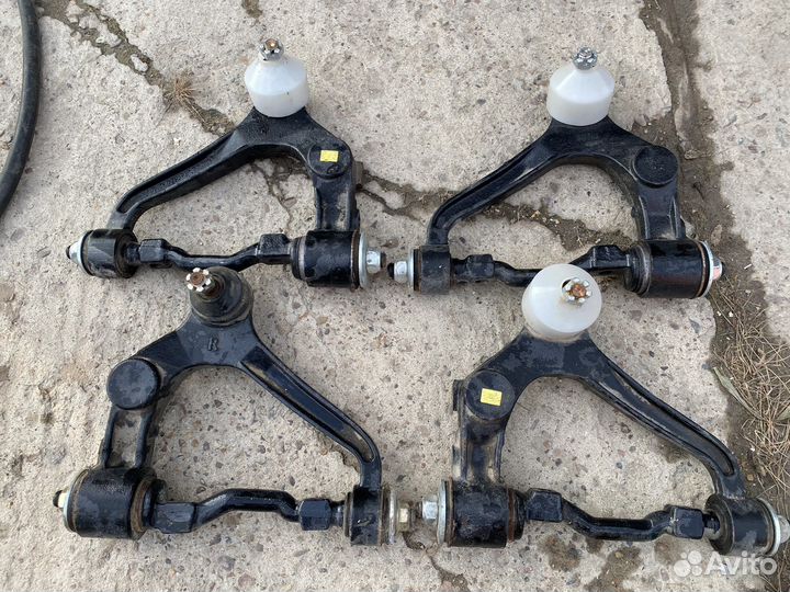 Рычаг подвески верхний hiace/dyna