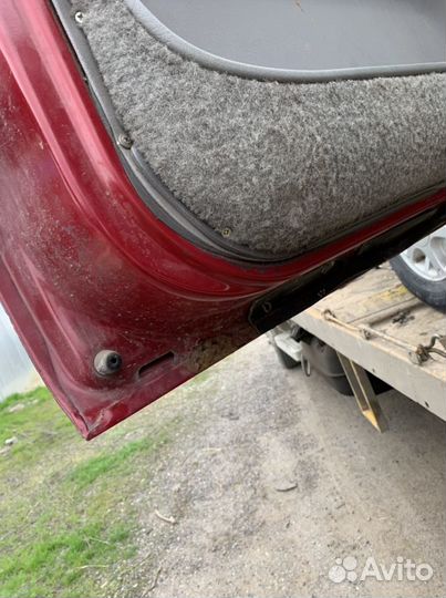 Передняя левая дверь GMC jimmy