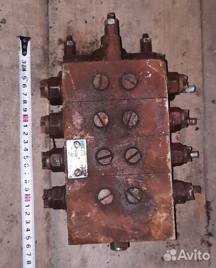 Гидро распределитель