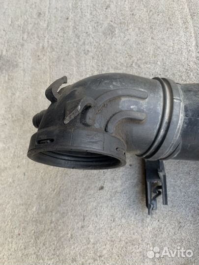 Патрубок корпуса воздушного фильтра Mercedes M112