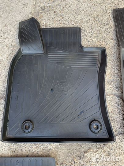 Коврики в салон Тойота Камри 70 Б/У