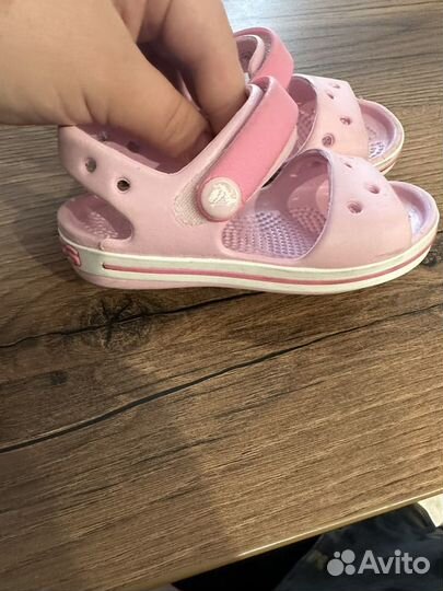 Сандалии crocs c6