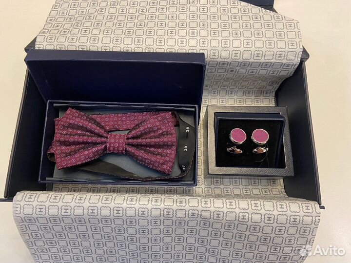 Набор галстук-бабочка и запонки henderson