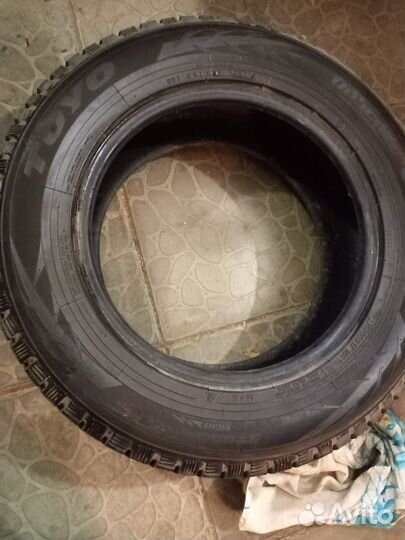 Toyo Observe G3-Ice 235/7 R17 108T