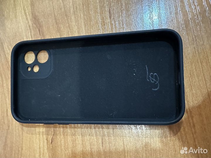Чехол на iPhone 11