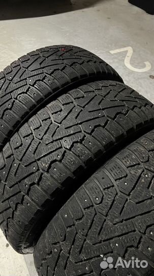 Pirelli Ice Zero 215/60 R17 100T