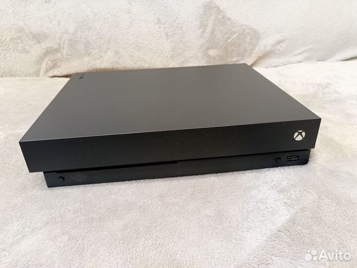 Xbox ONE X
